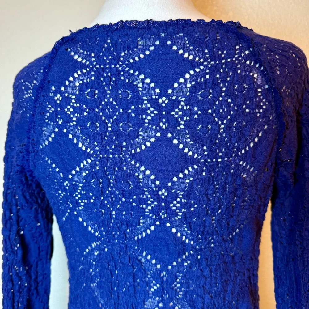 Free People Sunny Pucker Lace Long Sleeve Stretchy Top Blue Size XS